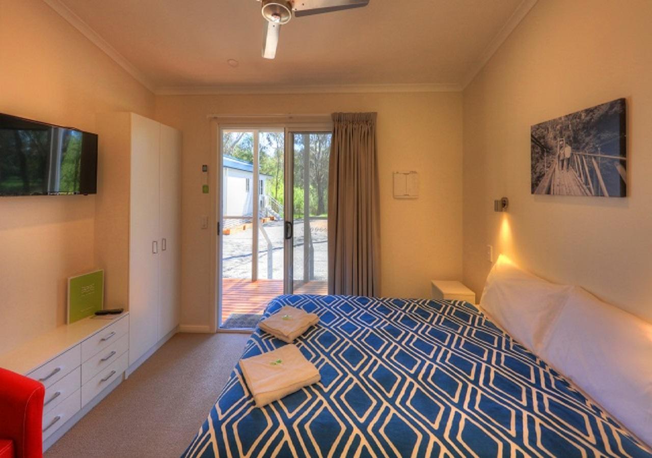 Yea Riverside Caravan Park Экстерьер фото