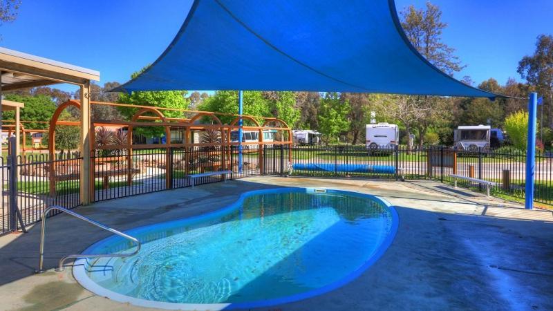 Yea Riverside Caravan Park Экстерьер фото