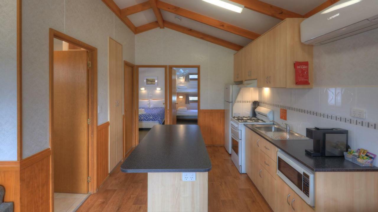 Yea Riverside Caravan Park Экстерьер фото